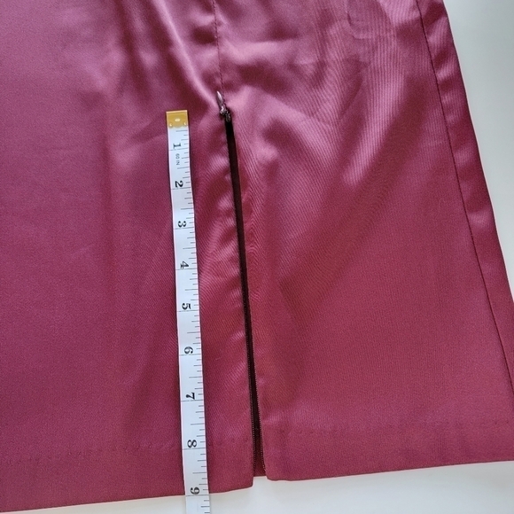 35TH & 10th burgandy pencil skirt size 9 - Picture 4 of 7
